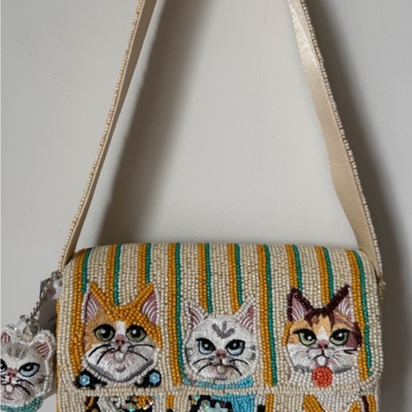 Beaded Kitty Embroidered Crossbody Shoulder Bag in Cream and Yellow - Picture 2 of 6